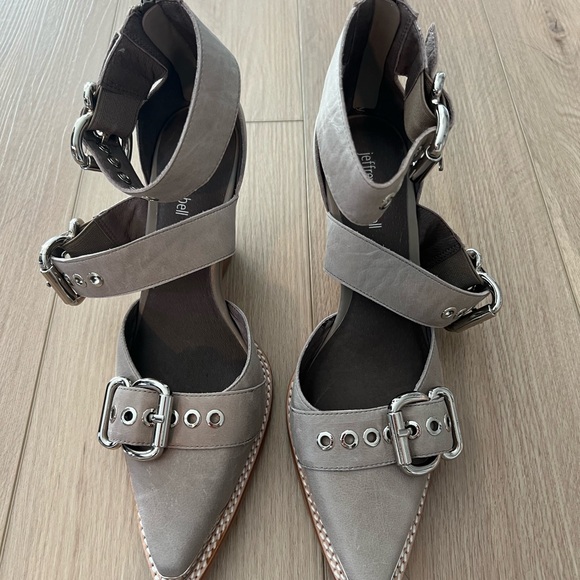 Jeffrey Campbell Hendrix - Picture 2 of 8